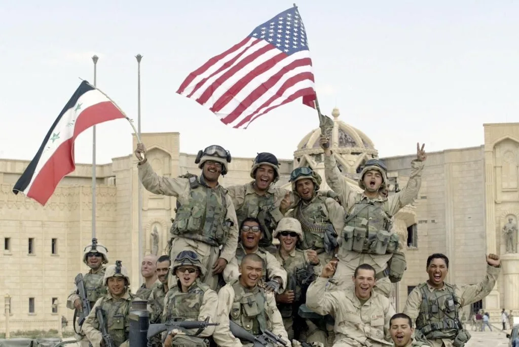 Lire la suite à propos de l’article La guerre en Irak (2003), victoire militaire, défaite politique ?