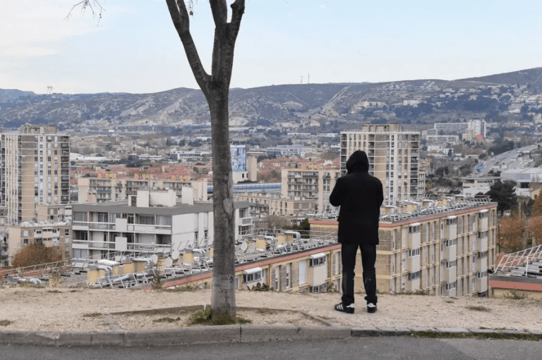 Lire la suite à propos de l’article La DZ Mafia, anatomie d’un gang aux ambitions nationales