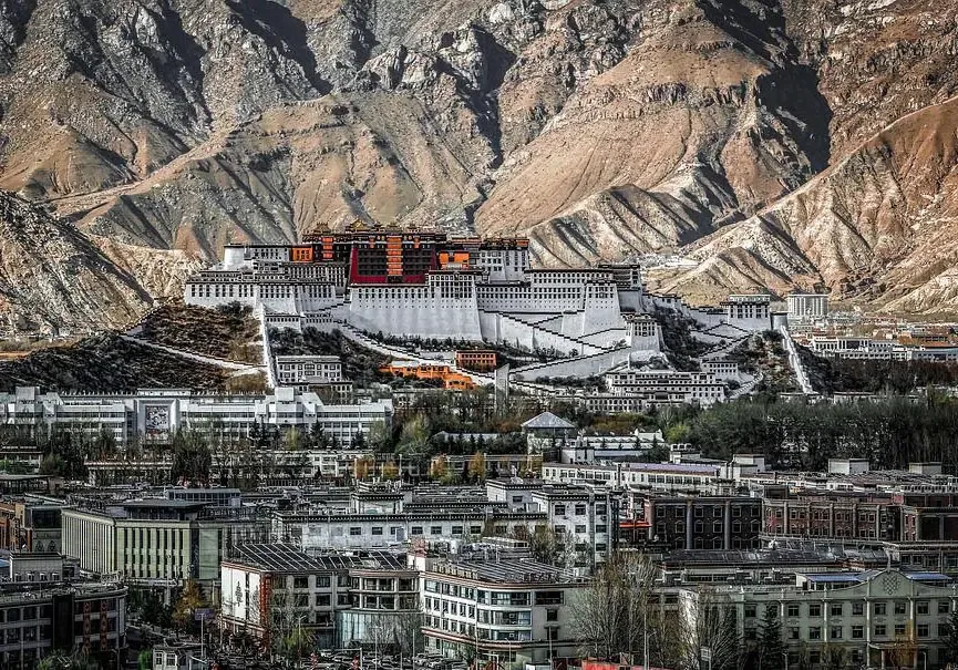 Lire la suite à propos de l’article Le Tibet face à une menace hydrique et culturelle